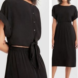 Ann Taylor Open Back Flare Dress M